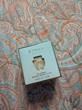 BYROE New York Oat Yogurt Moisture Barrier Cream